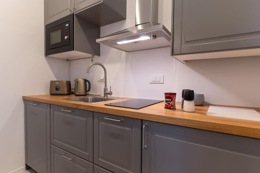 Official 4* Brand New Modern Apartment/Balcony 자그레브 외부 사진